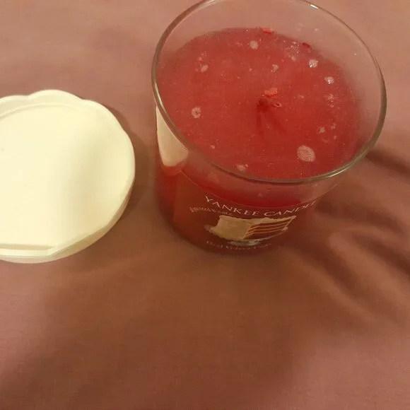 RARE Yankee Candle Red Velvet Cake - Picture 4 of 5